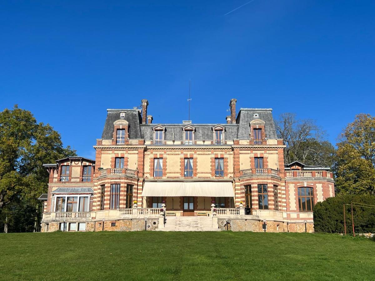 Chateau De Crenille Chaumes-en-Brie Exterior foto