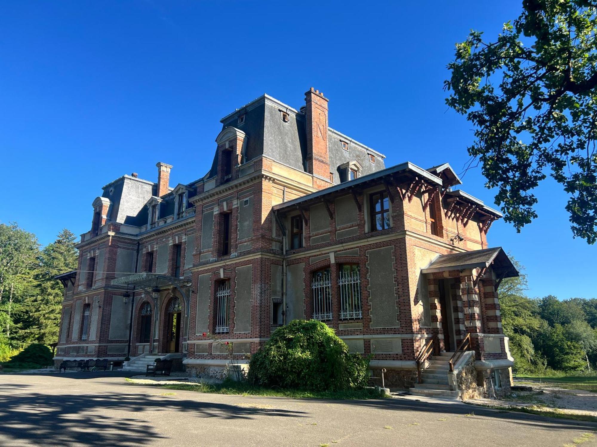 Chateau De Crenille Chaumes-en-Brie Exterior foto
